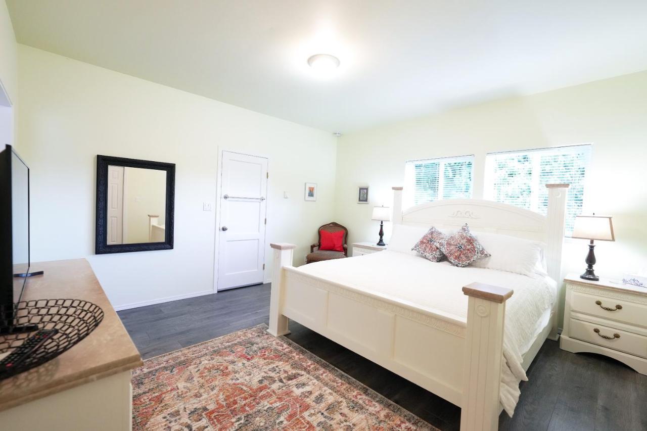 Sea And Cedar Retreat-A Home In A Tranquil Setting Cowichan Bay Zewnętrze zdjęcie